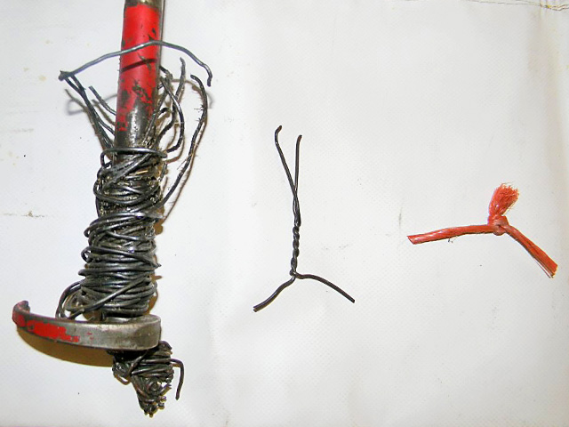 Wire wrapped around the twister shaft (left), normal wire twist (center) and twine knot (right). (DTN/The Progressive Farmer photo by Steve Thompson)